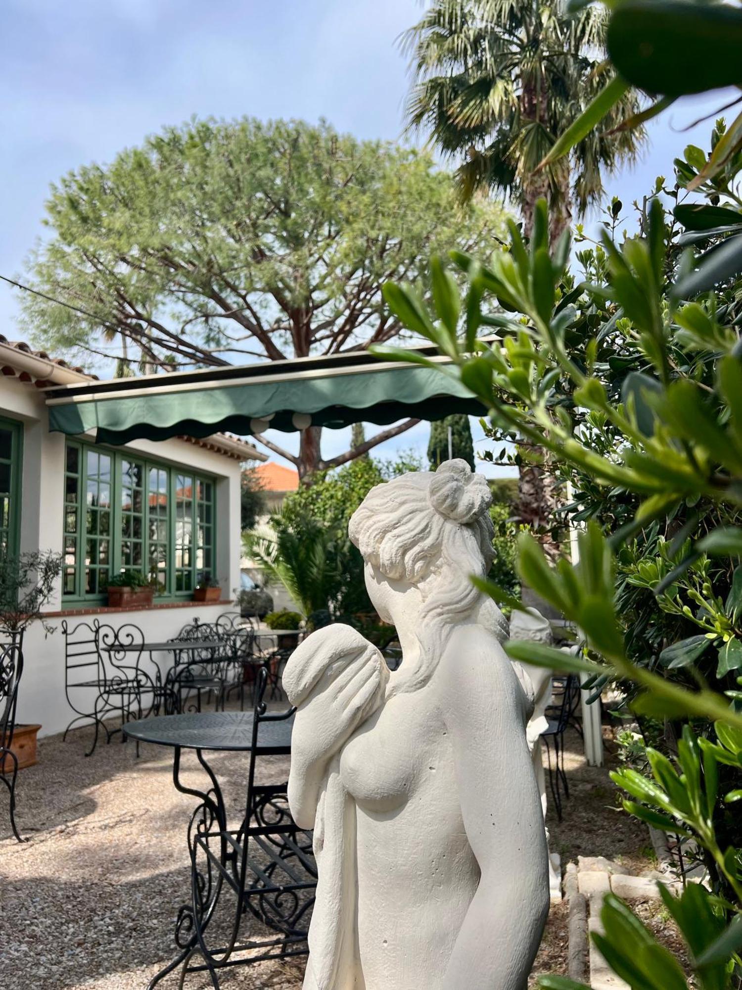 Hotel Le Ponteil أنتيب المظهر الخارجي الصورة