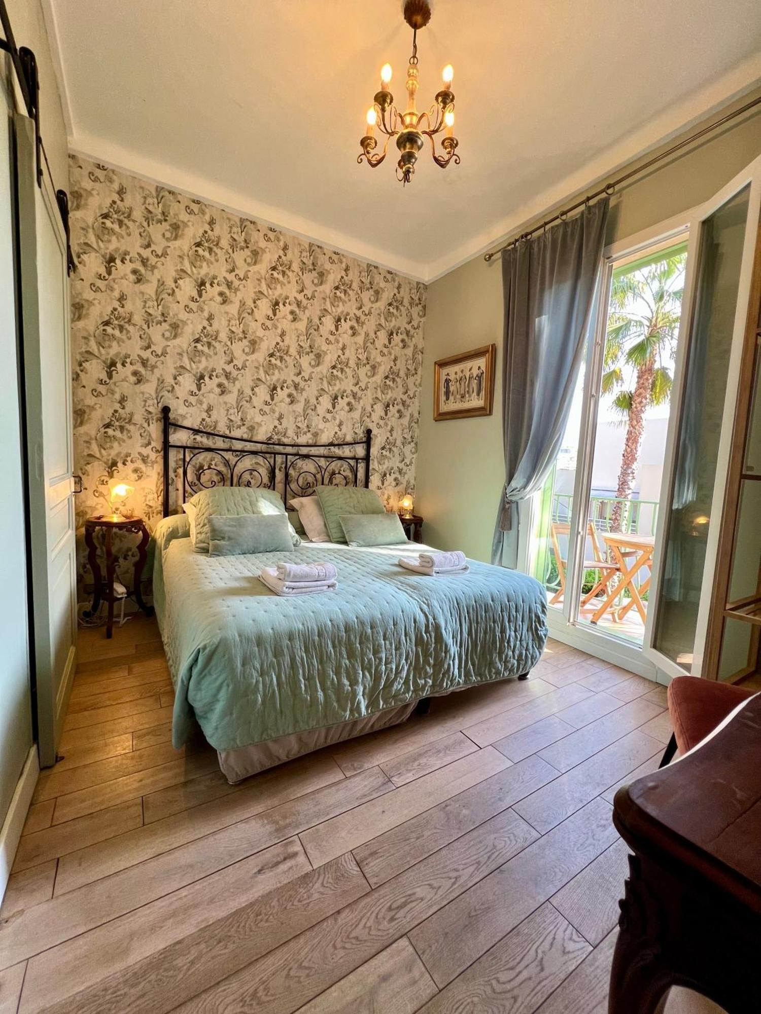 Hotel Le Ponteil أنتيب المظهر الخارجي الصورة